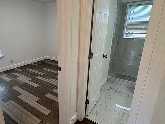 4th image of 1025 NW 7th Ave
