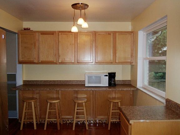 4th image of 226 Lorraine Dr