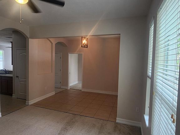 5th image of 7018 Beargrass Rd