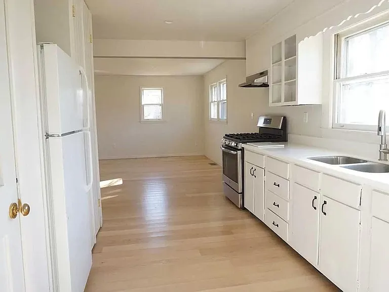 12 North Rd — Photo 3