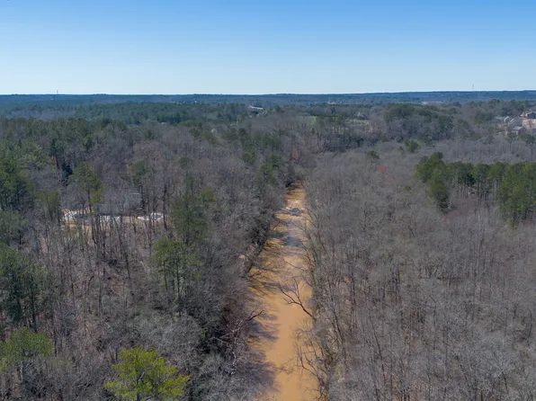 2212 Escalade Ct, Conyers, GA 30094