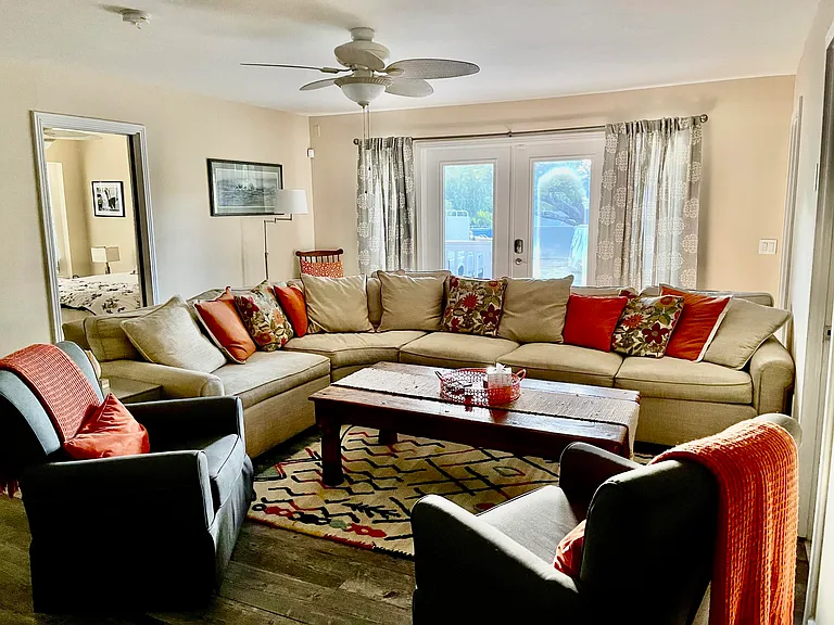130 Ocean Bay Dr — Photo 3