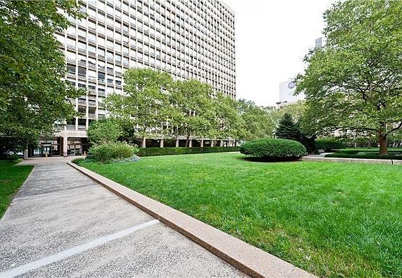 5th image of 330 E 33rd St APT 8B