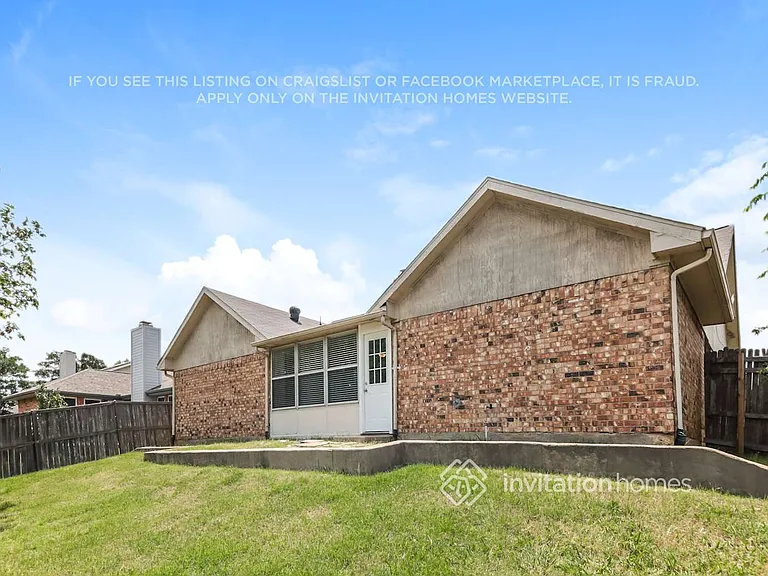 1717 Brighton Dr — Photo 16