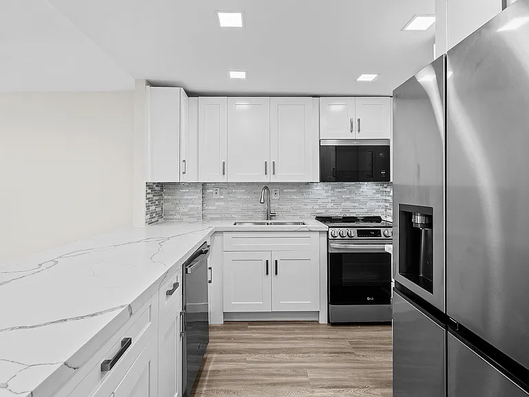 16740 NE 9th Ave #405 — Photo 16