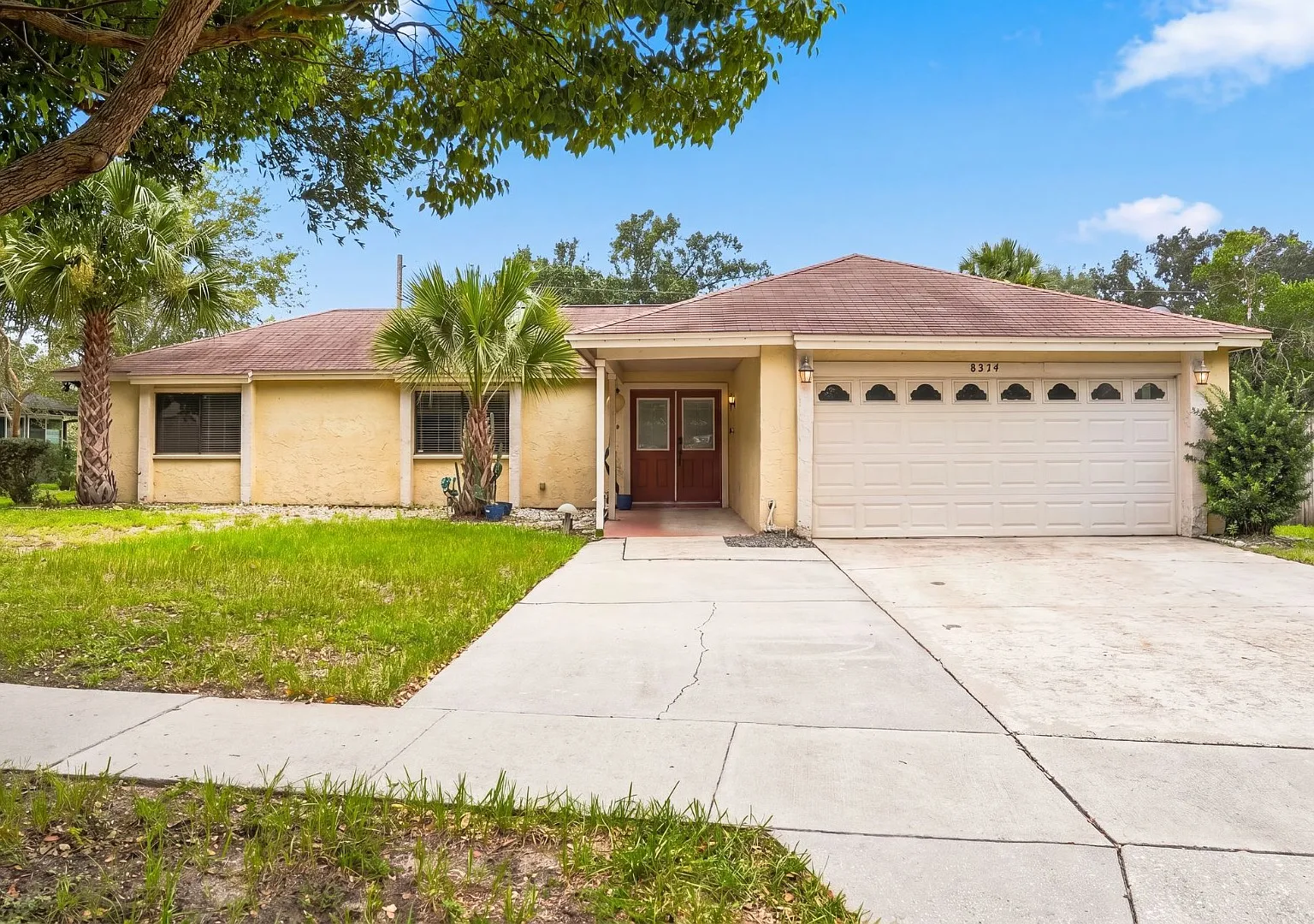 8334 Crosswicks Dr — Photo 1