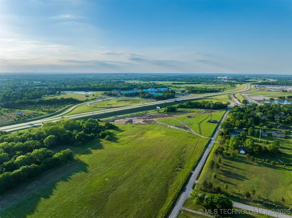 E 101st St S, Broken Arrow, OK 74014