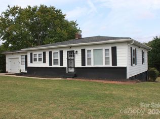 608 Us Highway 221a, Forest City, NC 28043