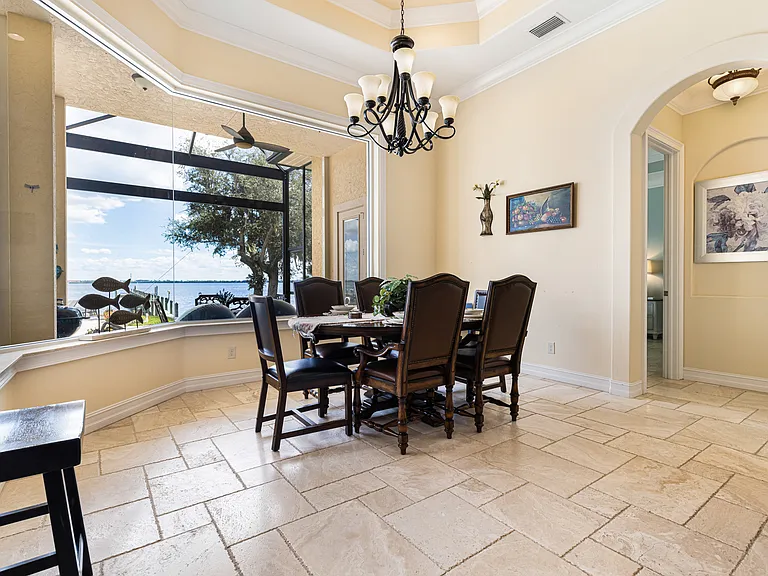 4470 Northshore Dr — Photo 11