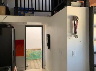 830 Midway St, La Jolla, CA 92037