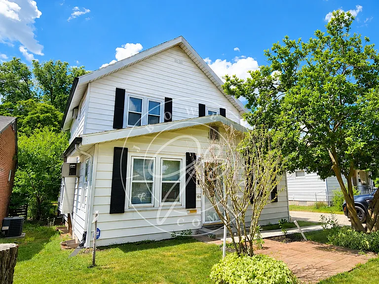 823 Custer Dr — Photo 1