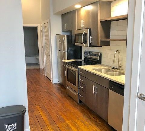 4th image of 20 E Broad St APT 204