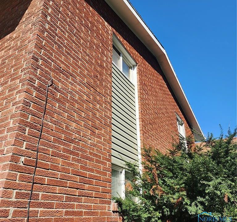 2nd image of 563 Mettler St #2