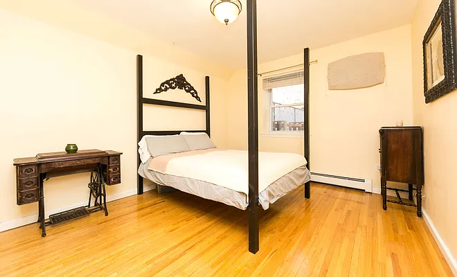 Sold by REMAX Elite | media 16