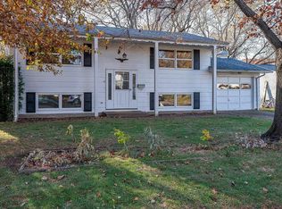 4104 N Linwood Ave, Davenport, IA 52806