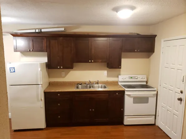 2441 NW 13th St APT 82, Miami, FL 33125