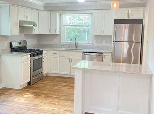 344 Neponset St APT 6, Canton, MA 02021