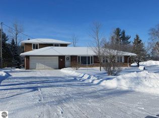 743 Monument Rd, Tawas City, MI 48763