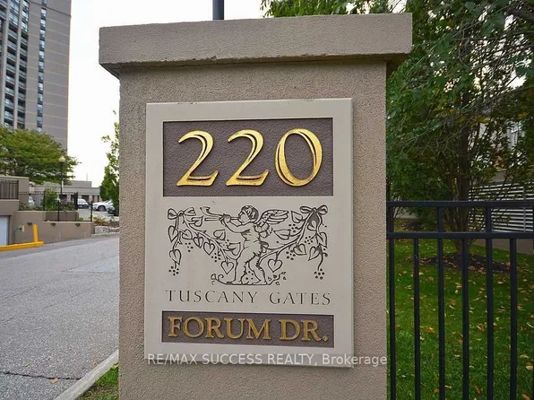 220 Forum Dr, Mississauga, ON