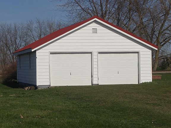 Workshop or 2 car garage