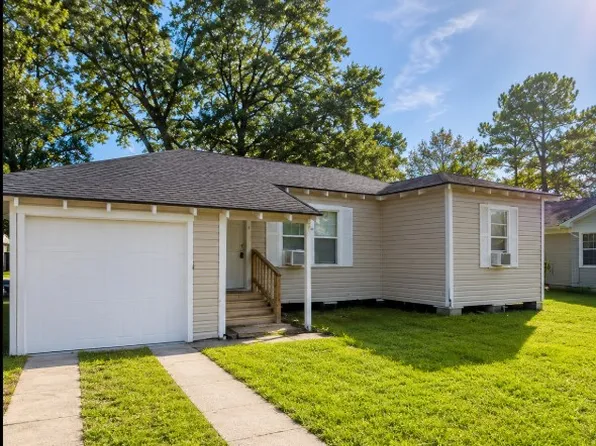 212 N 24th St, Nederland, TX 77627