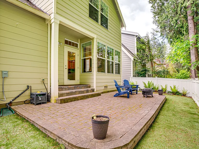 23914 33rd Dr SE — Photo 24