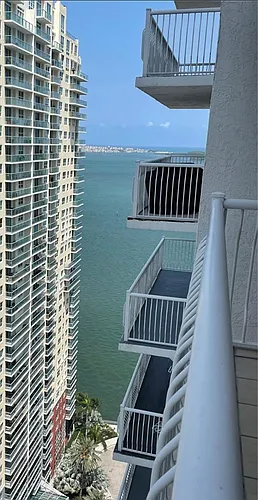 1200 Brickell Bay Dr #31004 Photo 1