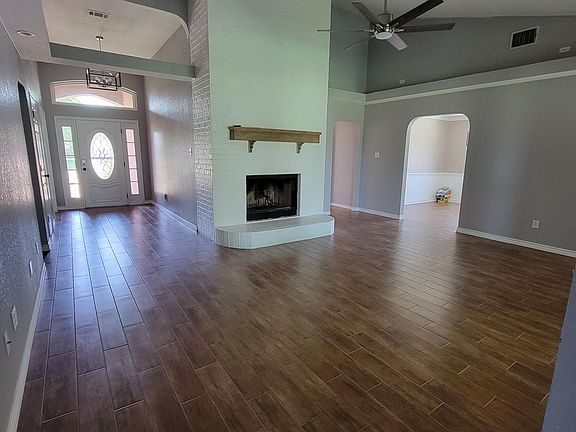 5th image of 125 Jesse James Dr