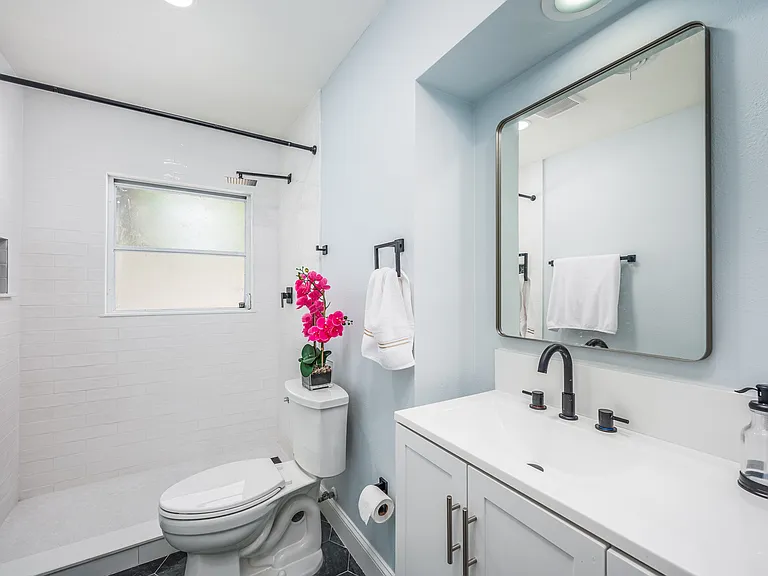 3372 Webber St — Photo 11