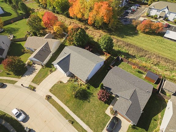 3rd image of 1116 Hornbeam Cir W