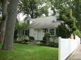 1627 Hendrickson Ave, Merrick, NY 11566