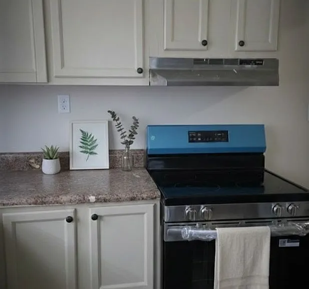 711 Marine St — Photo 8