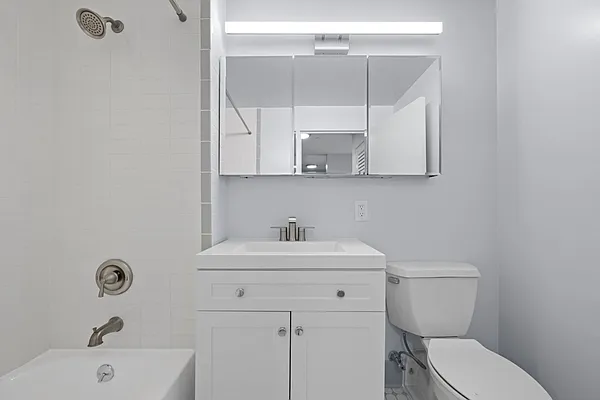 Rented by Lisa Management | media 5