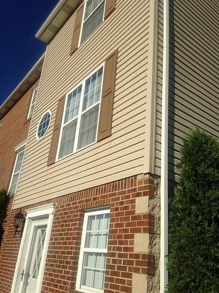 1st image of 639 Donavin Dr