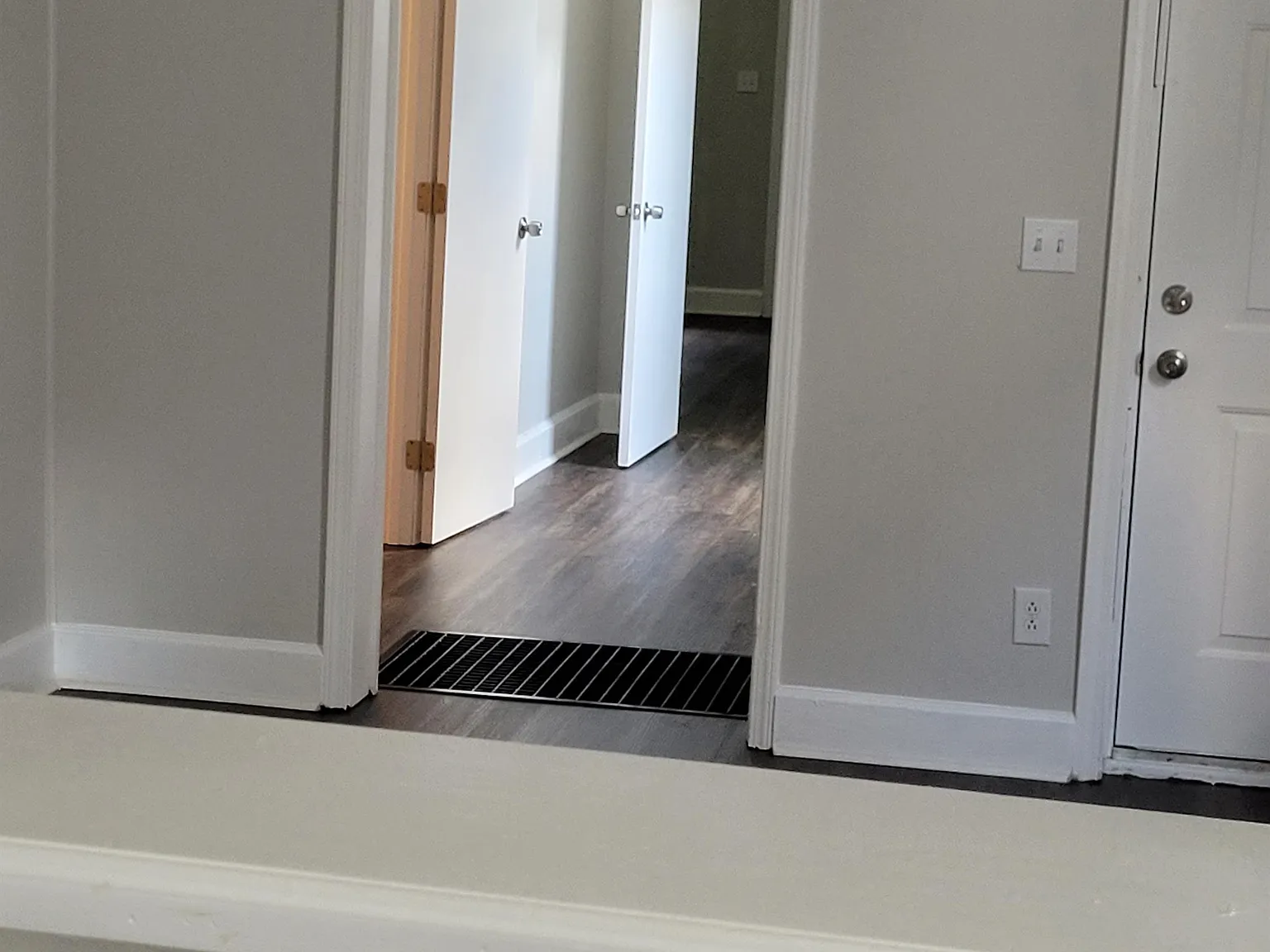 512 Iowa Avenue - 1 — Photo 3