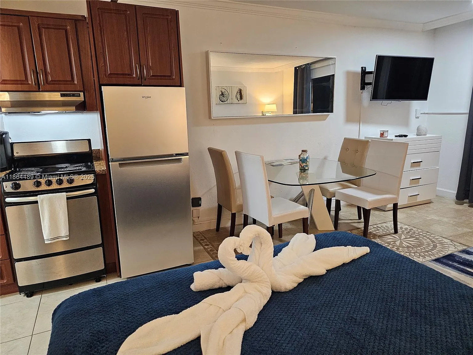 The Aventura Beach Club C — Photo 3
