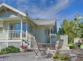 911 N 70th St, Seattle, WA 98103