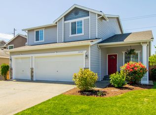 18702 10th Ave SE, Bothell, WA 98012