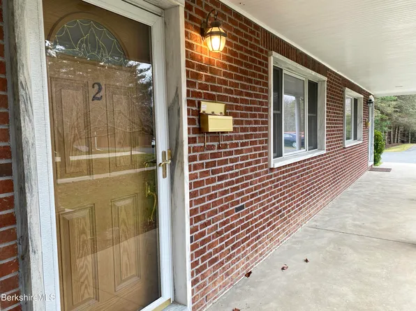 55 Marble St APT 2, Lee, MA 01238