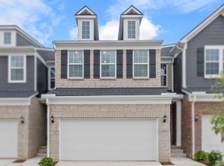 4147 Nottingham Cir, Clarkston, MI 48346