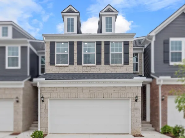 4145 Nottingham Cir, Clarkston, MI 48346