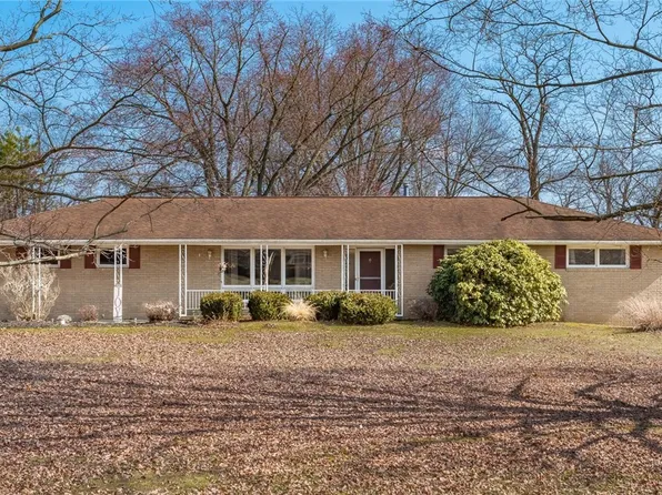 3470 Bowers Ln, Zanesville, OH 43701