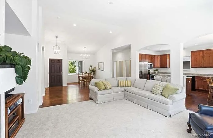 3bedroom, 2bathroom in a fantastic location! — Photo 3