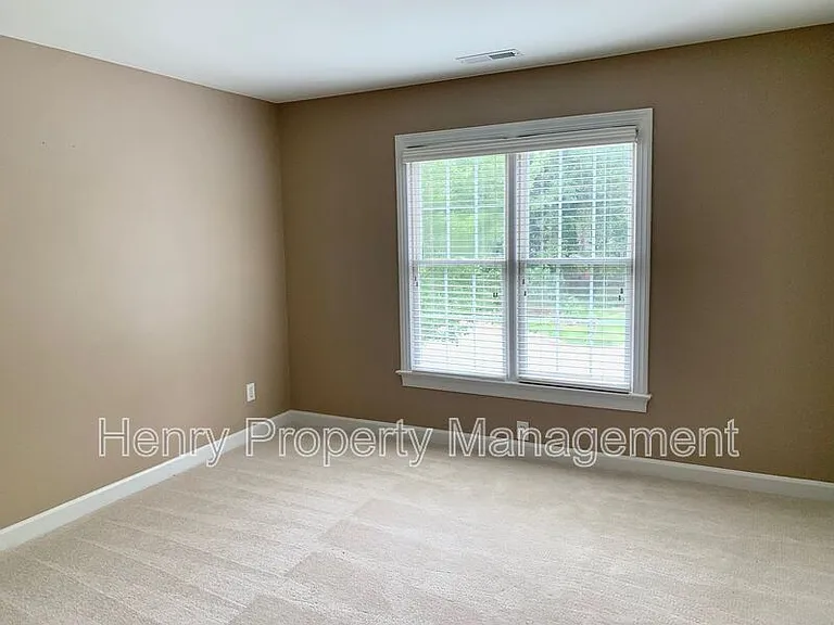 212 Lewey Brook Dr — Photo 18