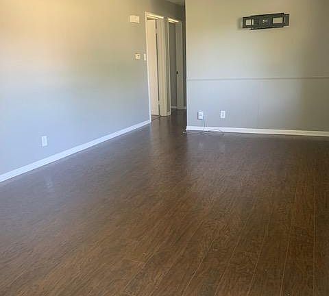 3rd image of 6267 Eastgate Ave