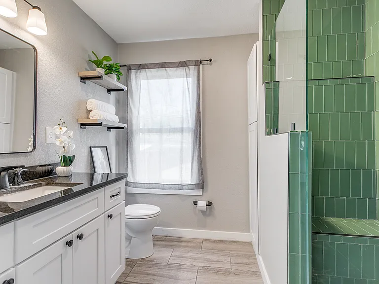 611 Greenwich Blvd — Photo 13