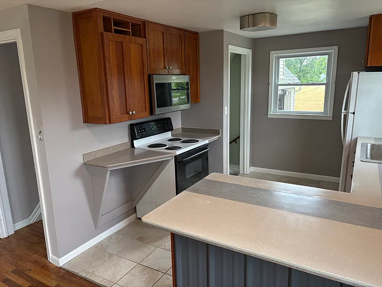 2703 Holt Rd — Photo 5