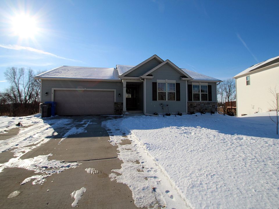 1st image of 218 W Haven Dr