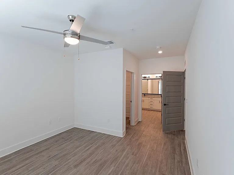 The Parian Luxury Apartments — Photo 119