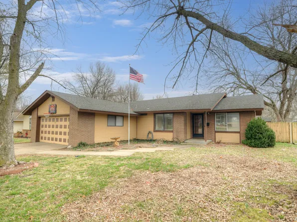 2202 E 28th Street, Joplin, MO 64804